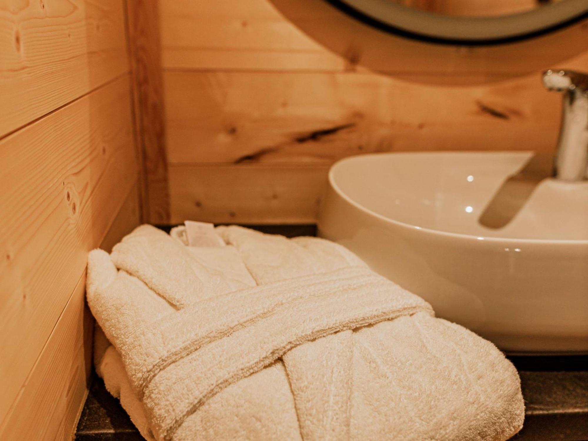 Lodge Familial Avec Jacuzzi Privatif, Acces Piscine Et Nombreuses Activites Au Bord Du Golf - Fr-1-582-367 利尼翁河畔勒尚邦 外观 照片