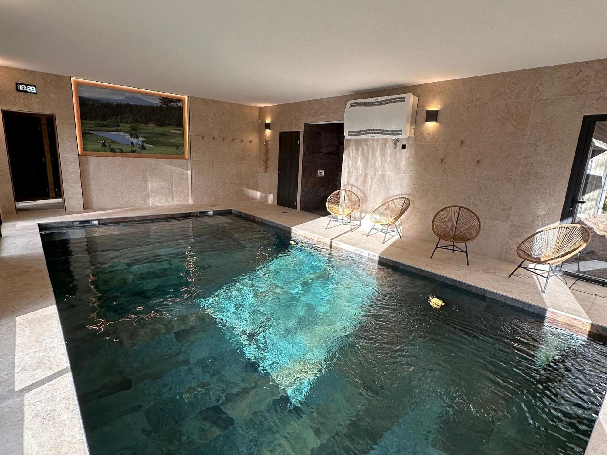Lodge Familial Avec Jacuzzi Privatif, Acces Piscine Et Nombreuses Activites Au Bord Du Golf - Fr-1-582-367 利尼翁河畔勒尚邦 外观 照片